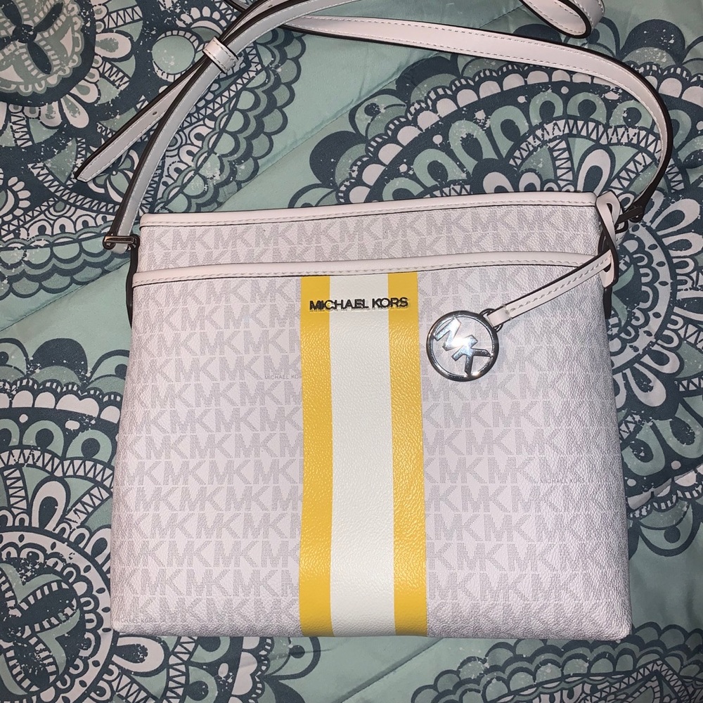 MK Crossbody bag Arctic White & Citrus